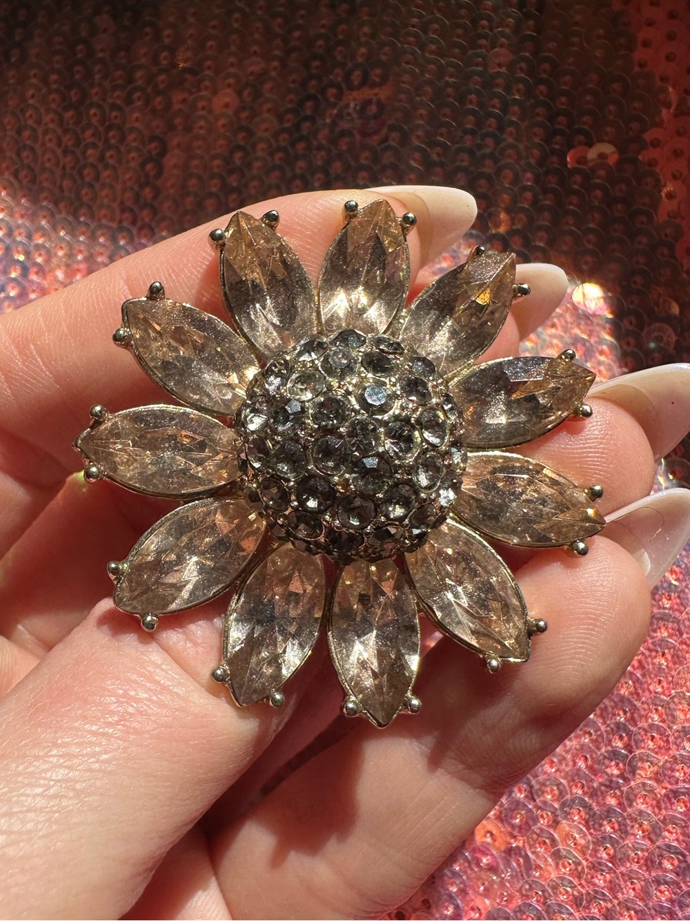 Sparkly Sunflower Rhinestone Cocktail Ring - Picture 14 of 17